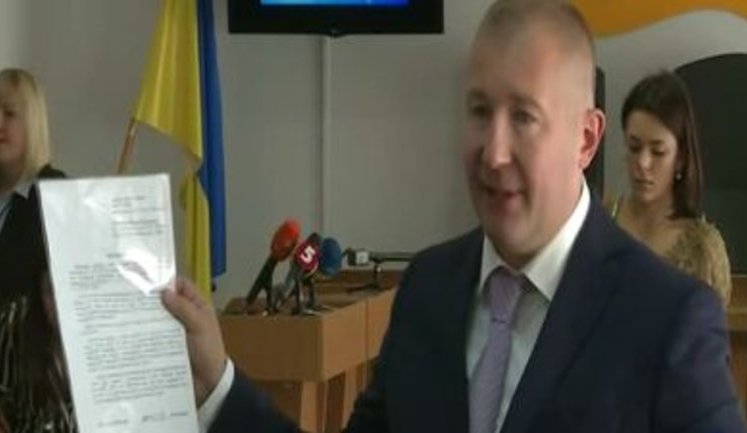 Адвокат Сердюк покинул дебаты по делу Януковича. ВИДЕО