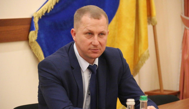 Экс-замглавы Нацполиции Аброськину заблокировали зарплатную карту из-за штрафа, наложенного на служебный автомобиль