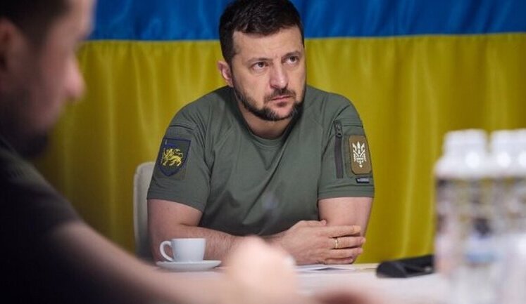 Зеленский провел Ставку: поручил ощутимо увеличить закупку дронов и расширить программу "Контракт 18-24"