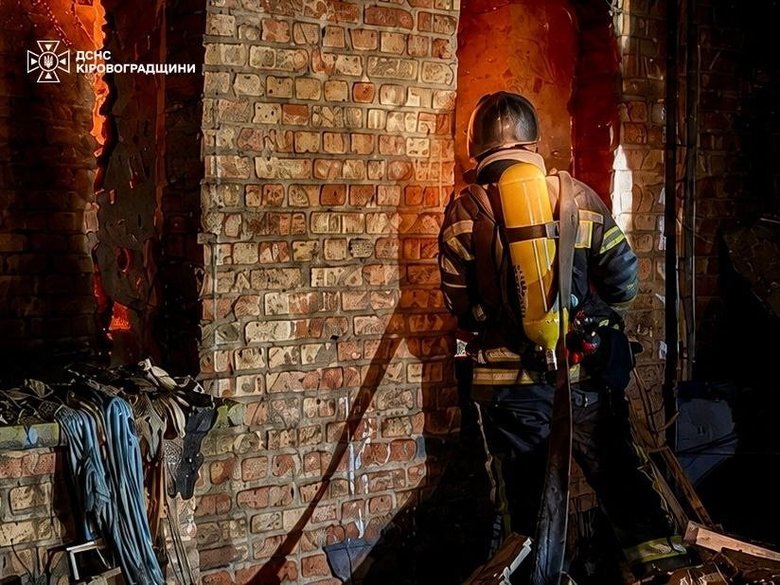 Росія атакувала Кіровоградщину дронами: виникла пожежа