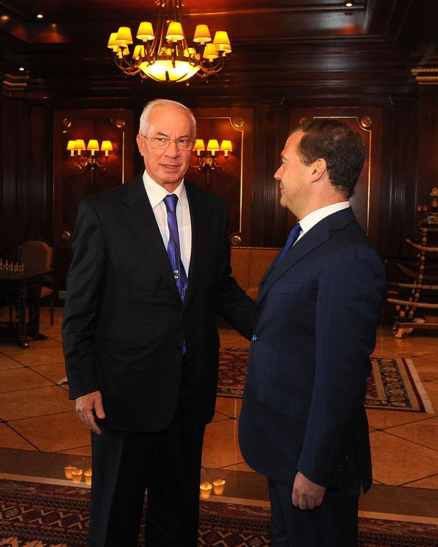 медведев азаров