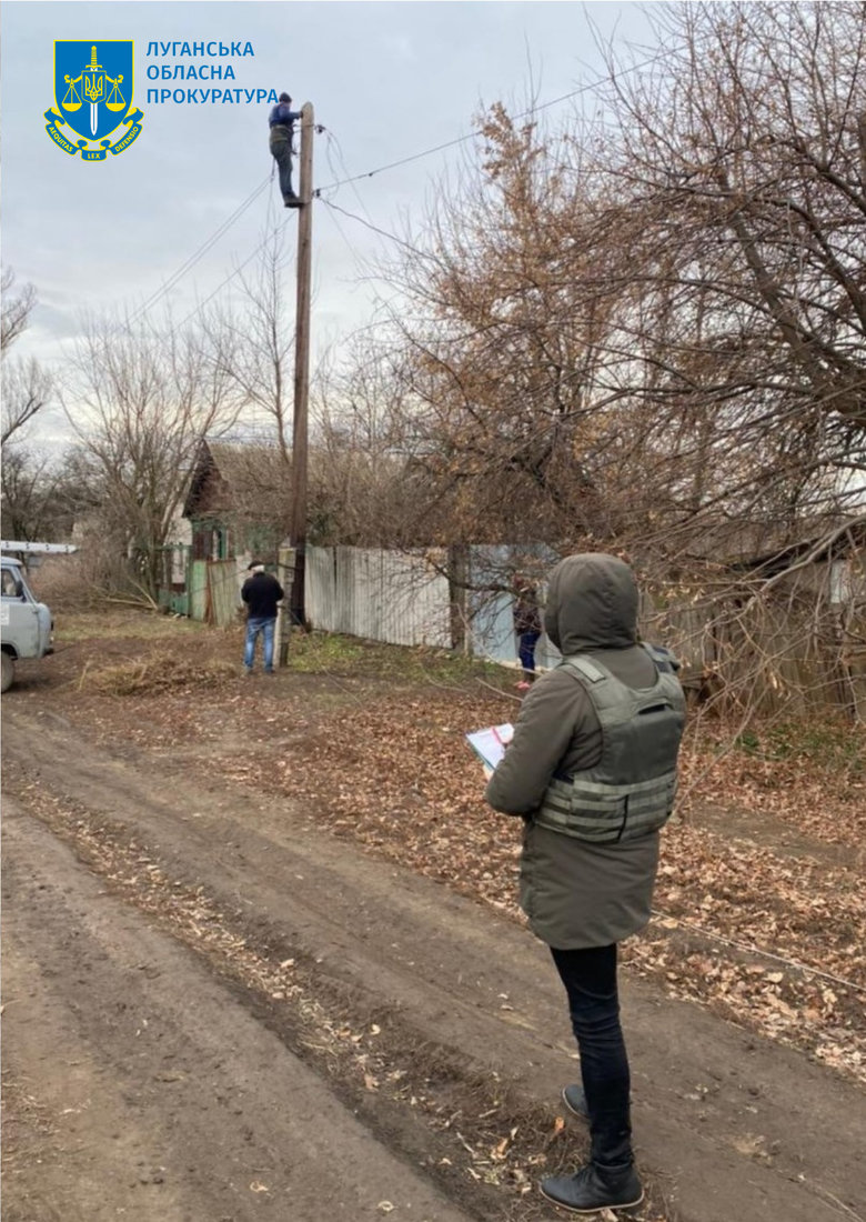 Обстріл Новозванівки розслідує прокуратура 06