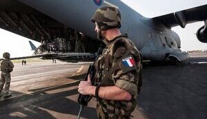 Франція може відправити війська до України: згода НАТО не потрібна