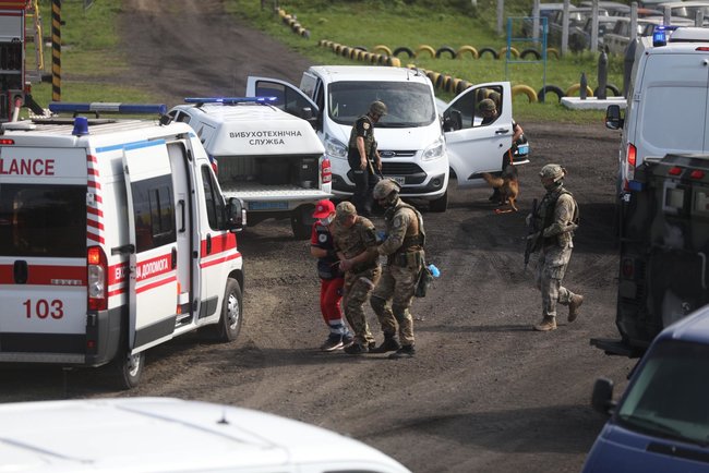Понад 300 правоохоронців, 65 одиниць спецтехніки і 5 вертольотів, - масштабні навчання МВС відбулися на Рівненщині 09