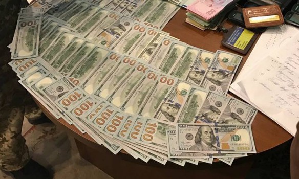 У Львові начальник СІЗО вимагав 54 тисячі гривень із дружини підозрюваного, - Луценко 01 У Львові начальник СІЗО вимагав 54 тисячі гривень із дружини підозрюваного, - Луценко 01