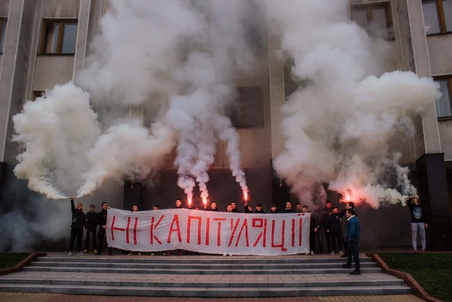 Штаб сопротивления капитуляции требует встречи с президентом Зеленским и гарантий выполнения своих требований 01
