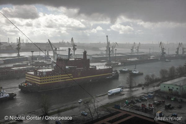 Экологи Greenpeace обеспокоены запуском в России первой плавучей АЭС Академик Ломоносов 01