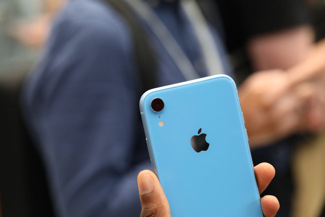 Акции Apple упали после презентации новых iPhone 07