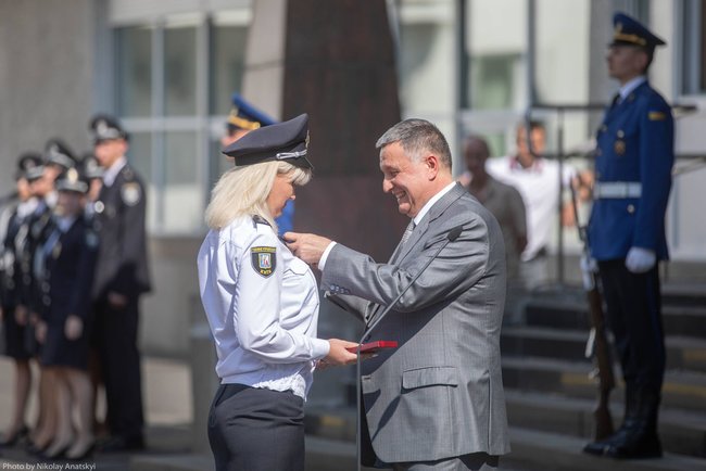 Аваков вручив державні та відомчі нагороди 84 співробітникам системи МВС 09