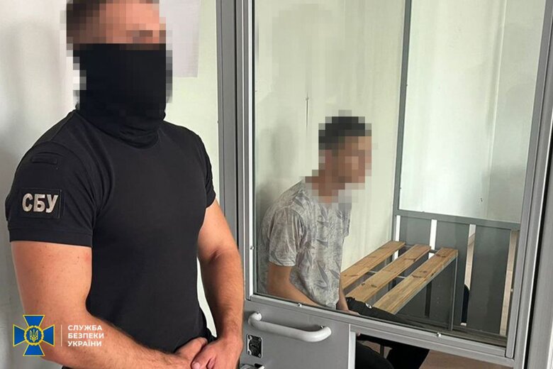У Запоріжжі та Кропивницькому затримали дві групи паліїв автомобілів військовослужбовців
