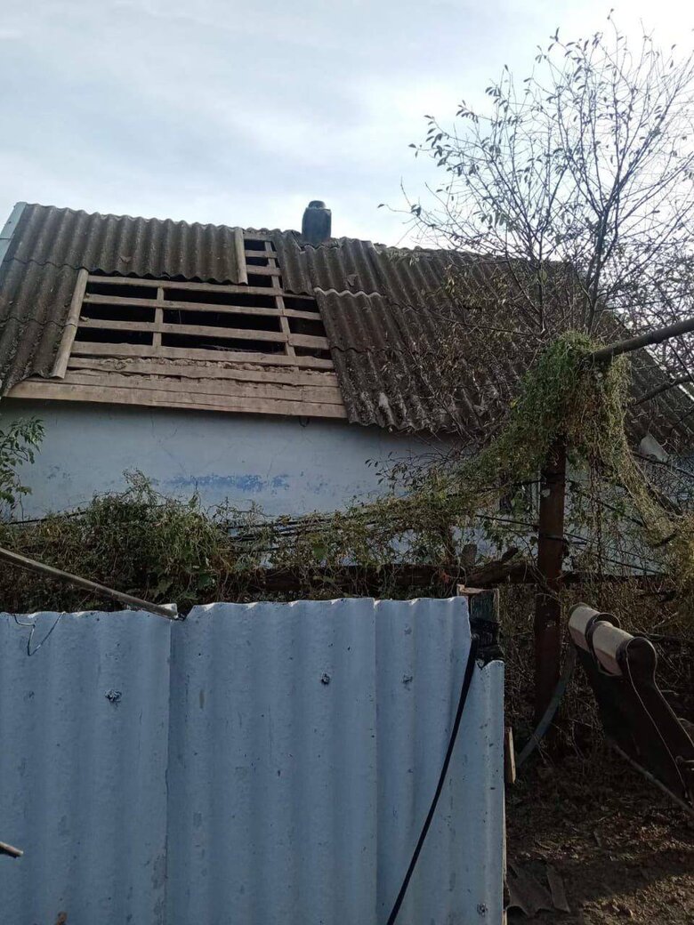 Russian troops shelled Zolota Balka and Khreshchenivka in Kherson region 01