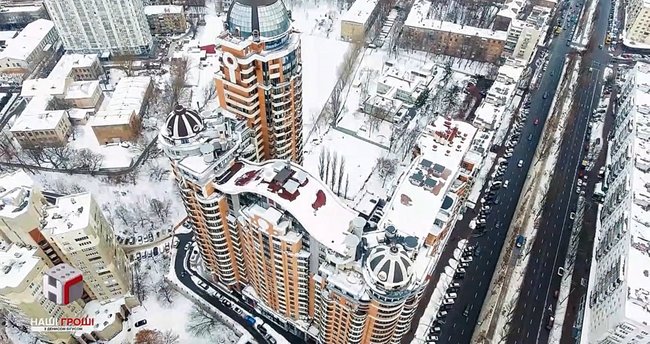 Украинские топ-чиновники массово приватизируют элитное служебное жилье. В их числе Муженко, судьи Конституционного и Высшего хозяйственного судов, - Наші гроші 02 Украинские топ-чиновники массово приватизируют элитное служебное жилье. В их числе Муженко, судьи Конституционного и Высшего хозяйственного судов, - Наші гроші 02