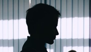 Вчительку однієї з вінницьких шкіл підозрюють у розбещенні учня, - Нацполіція