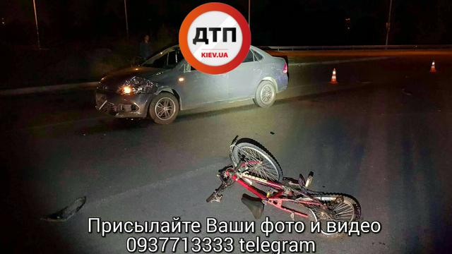 ДТП в Киеве: водитель Volkswagen насмерть сбил велосипедиста 03