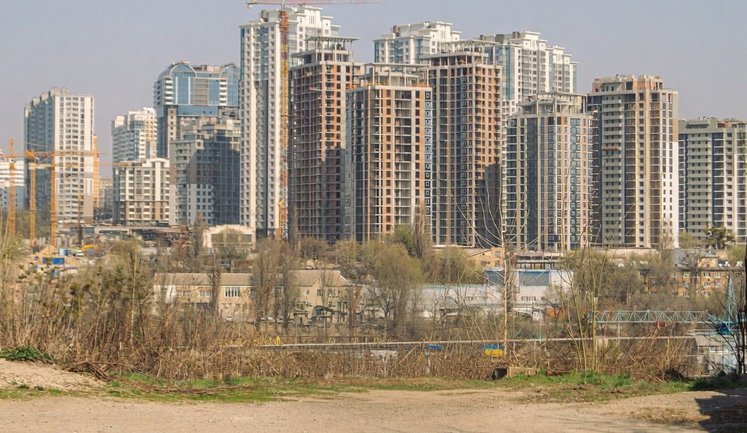 Залишатись взимку в теплі: Як мешканцям київських багатоповерхівок облаштувати автономне живлення