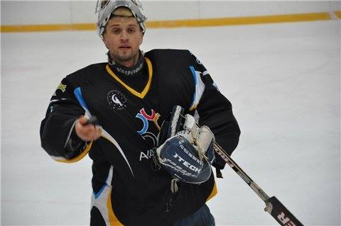 Неодноразовий учасник шоу Зважені та щасливі, хокеїст, а тепер аеророзвідник Микола Ворошнов: За вісім років путін підготував людей, які зламають йому хребет 06