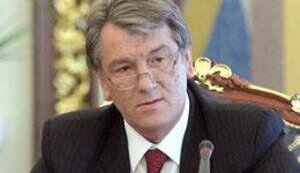 Ющенко предупредил Плюща о &amp;quot;титанической&amp;quot; работе и дал Азарову 10 минут