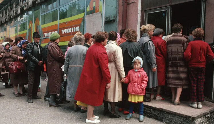 Number of Ukrainians who would like to restore Soviet-era regime has dropped from 21% to 9% - Razumkov Center poll