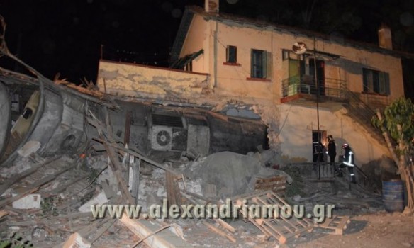 В Греции с рельс сошел поезд, среди погибших украинцев нет, - МИД 01 В Греции с рельс сошел поезд, среди погибших украинцев нет, - МИД 01