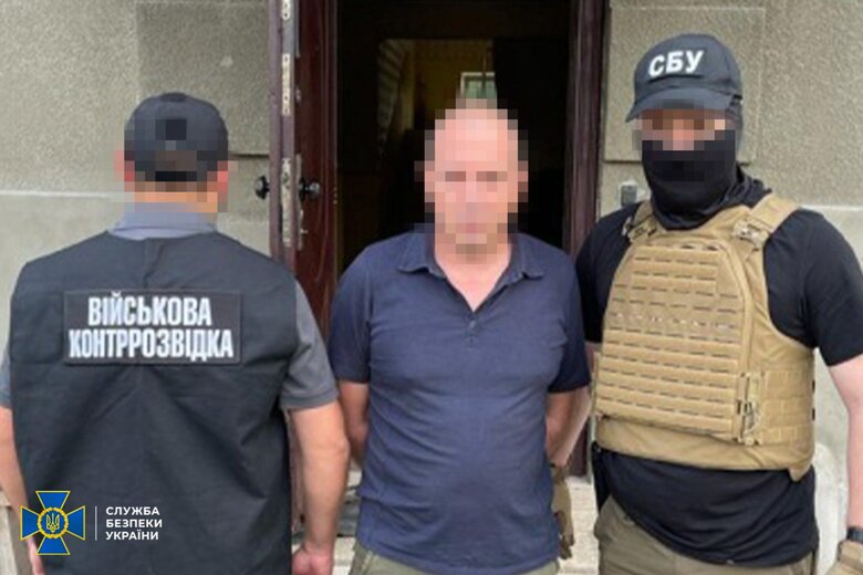 Намагався влаштуватися до лав десантників ЗСУ, щоб зливати їхні позиції на передовій: СБУ затримала російського крота 01