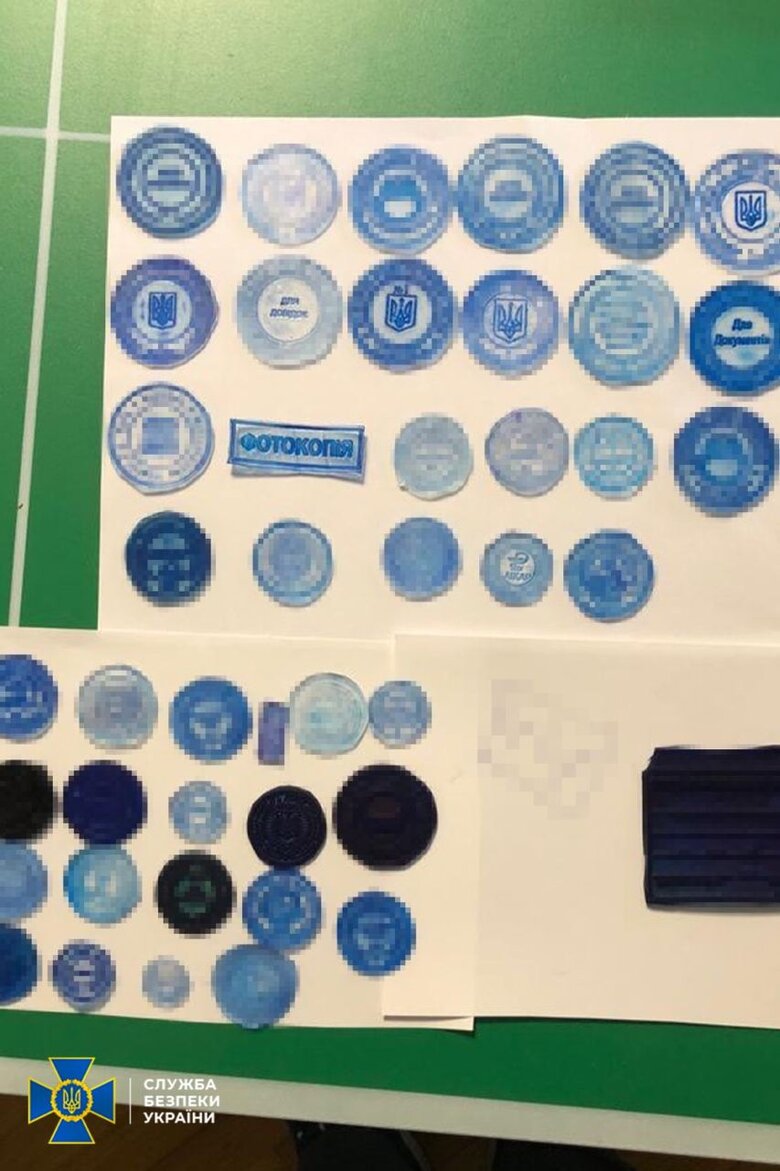 Затримано ще трьох військкоматівців та посадовця ВЛК, які за хабарі списували ухилянтів, - СБУ 08