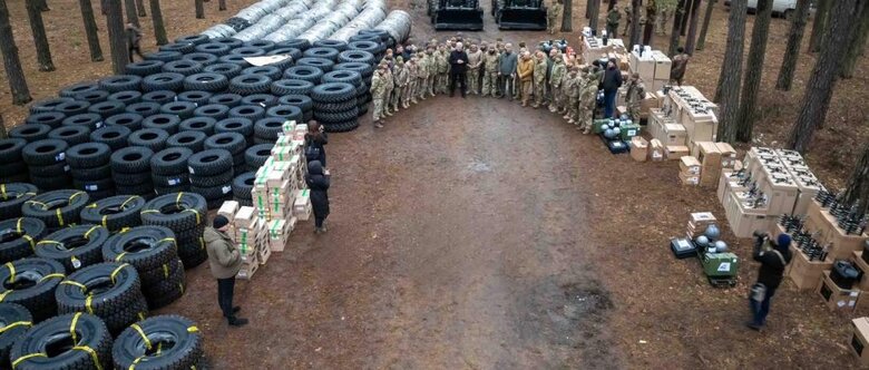 Допомога Порошенка фронту