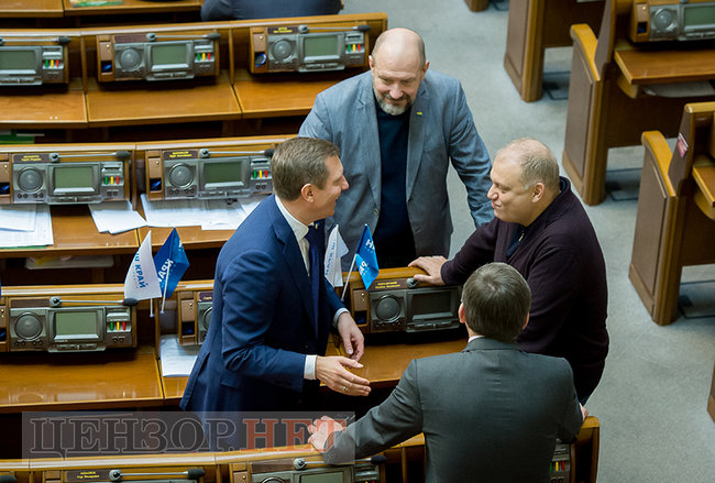 Листування Писаренка щодо оптимізації бізнесу, дискусія Рябчина з Парубієм, розмова Герасимова із Шаховим та Мельничуком, - робота ВР 8 лютого 18