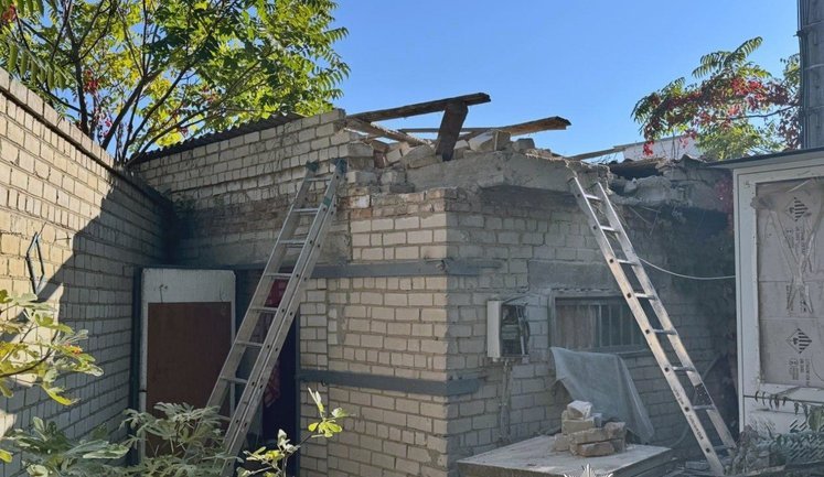 Окупанти обстріляли 25 населених пунктів Херсонщини: є загиблий і 6 поранених. ФОТОрепортаж