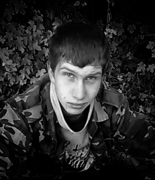 Учора поблизу Водяного під обстрілом найманців РФ загинув 19-річний воїн Ілля Стецун 01