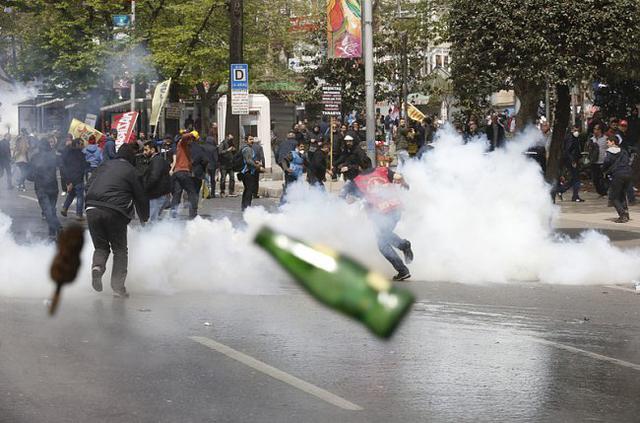 протест первомай радикалы
