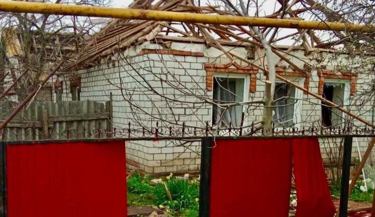 Окупанти понад 40 разів ударили по Дніпропетровщині: 1 людина загинула, 12 - поранені, зокрема дитина