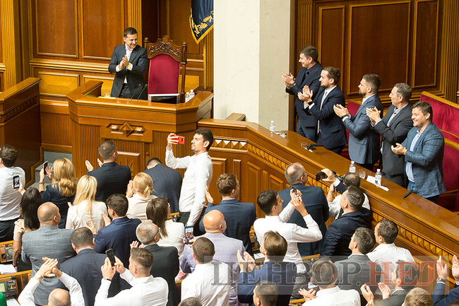 Зацементувати VS cкасувати: що ухвалили депутати про свою недоторканність 01