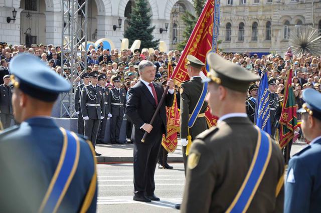 Святкування Дня Незалежності України на головній вулиці столиці 01