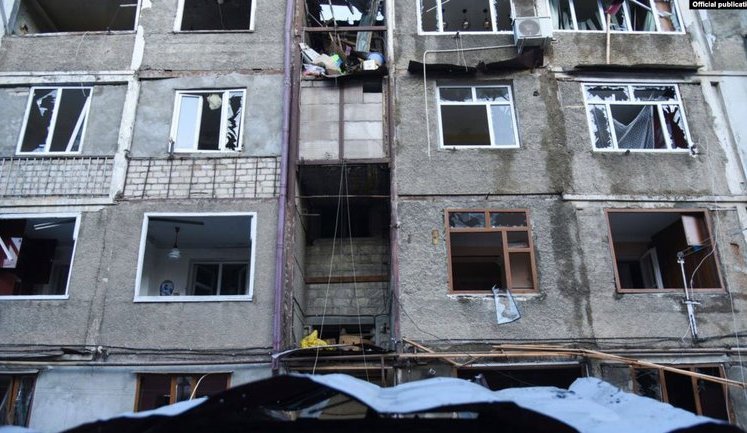 Війна в Нагірному Карабасі: Майже 130 тисяч мирних мешканців були змушені залишити свої будинки