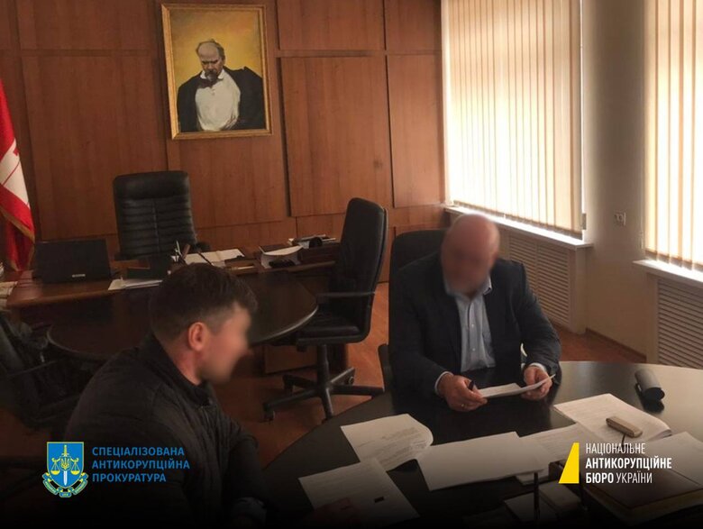 Мера з Київщини викрили на махінаціях із нерухомістю на 8,7 млн грн, - НАБУ 01