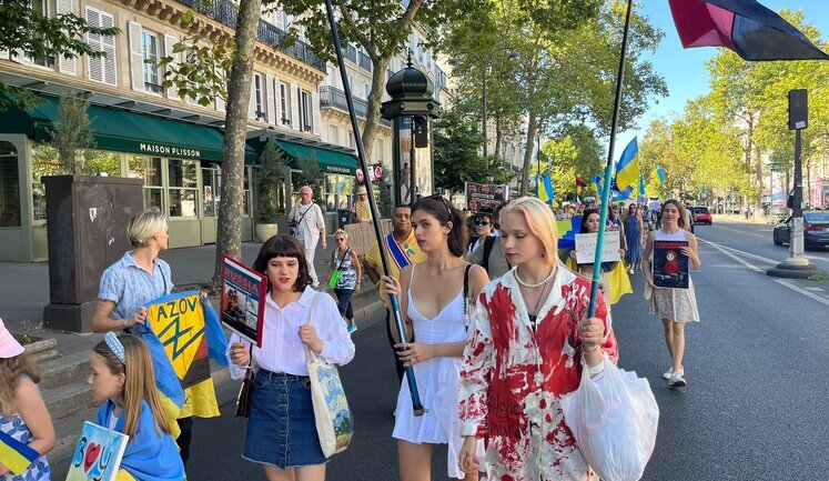 Шествие в поддержку Украины состоялось в Париже. ВИДЕО+ФОТОрепортаж