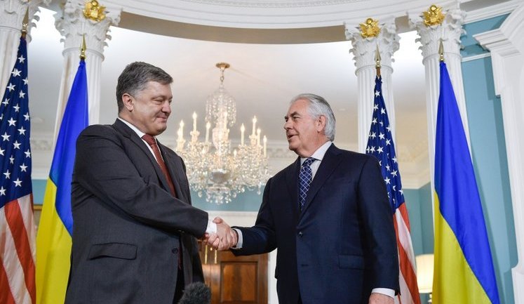 Poroshenko, Tillerson discussed defensive weapon delivery for Ukraine. PHOTO