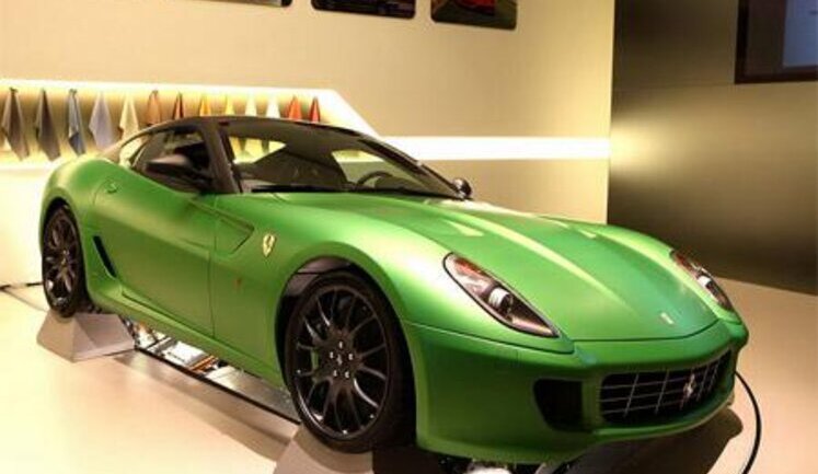 Позеленевший Ferrari - 599 гибрид с электромотором. Первые ФОТО.