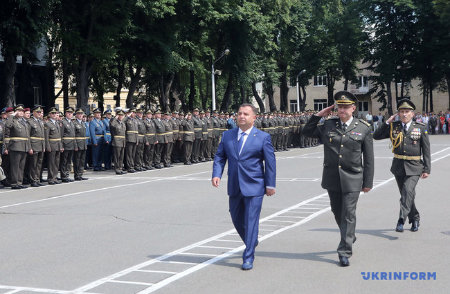 Випуск у Національному університеті оборони: дипломи отримали 625 фахівців оперативно-стратегічного та оперативно-тактичного рівнів підготовки 07 Випуск у Національному університеті оборони: дипломи отримали 625 фахівців оперативно-стратегічного та оперативно-тактичного рівнів підготовки 07
