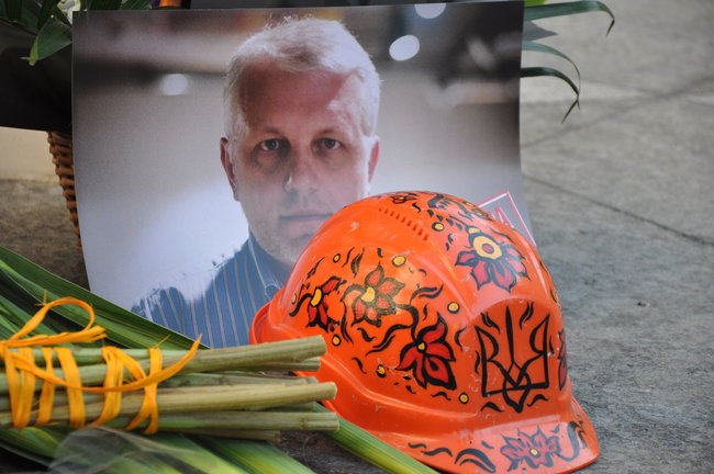 Хто вбив Павла?: Памятник Шеремету відкрили в Києві в четверту річницю його вбивства 24