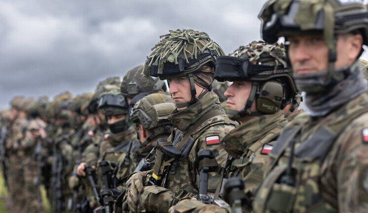 НАТО потрібно майже 10 трлн доларів, щоб переозброїти свої армії, - Bloomberg
