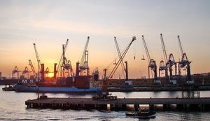 Зниження портових зборів допоможе згенерувати для економіки України додаткових $825 млн доходу, - президент ОП