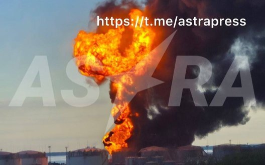 У Пулково через атаку дронів затримано 29 рейсів: пожежа на нафтовому терміналі не вщухає. ВІДЕО+ФОТОрепортаж