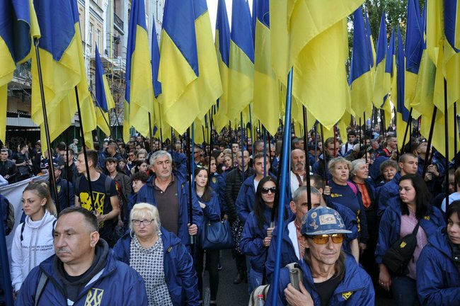 Марш сопротивления капитуляции проходит в Киеве 32