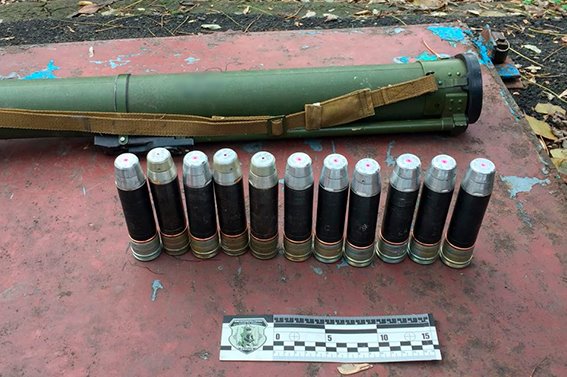 Поліція виявила три схованки з боєприпасами на Дніпропетровщині 04 Поліція виявила три схованки з боєприпасами на Дніпропетровщині 04