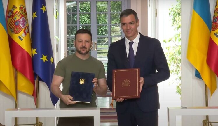 Ukraine and Spain signed agreement on security guarantees