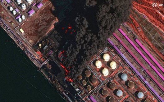 Повністю знищено нафтоналивний причал: порт Усть-Луга після атаки безпілотників. СУПУТНИКОВІ ФОТО