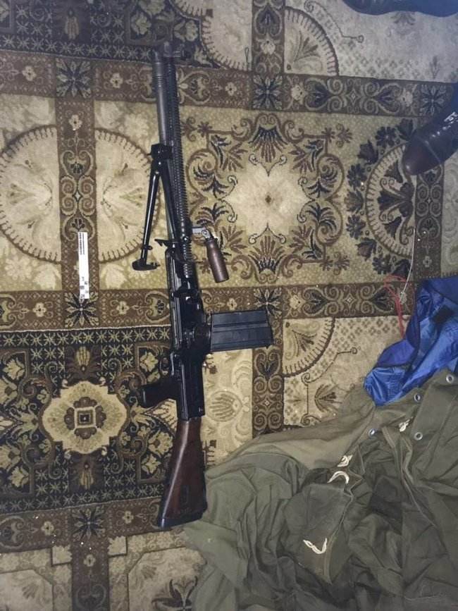 SBU nabs ring of arms traffickers operating in several Ukraine’s regions 05