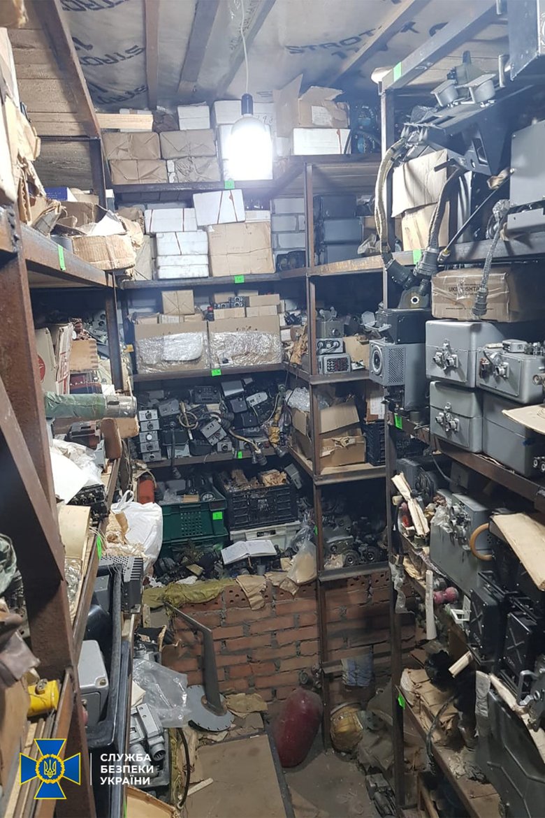 Контрразведка СБУ ликвидировала канал незаконного вывоза из Украины авиационных комплектующих военного назначения 01