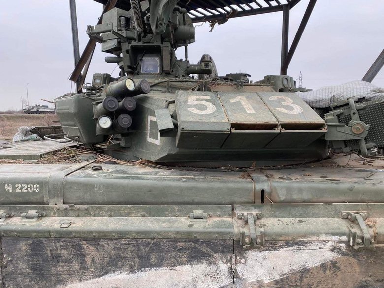 На південному напрямку ЗСУ захопили танки Т-90А 03